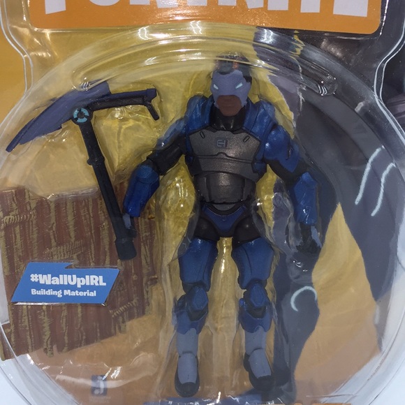 Fortnite Carbide Solo Mode Core Action Figure Pack 4” New in Package - Picture 2 of 10